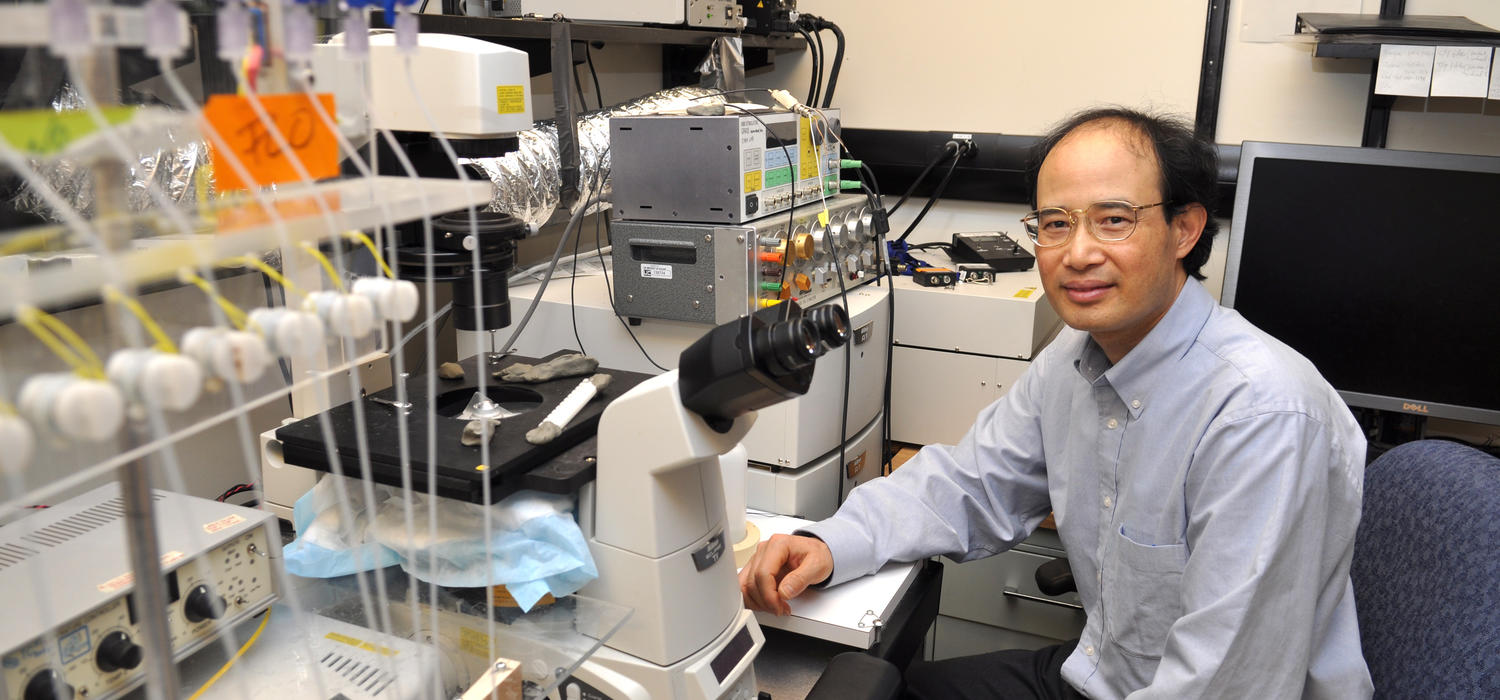 Dr. Wayne Chen, PhD, in his lab at the Cumming School of Medicine